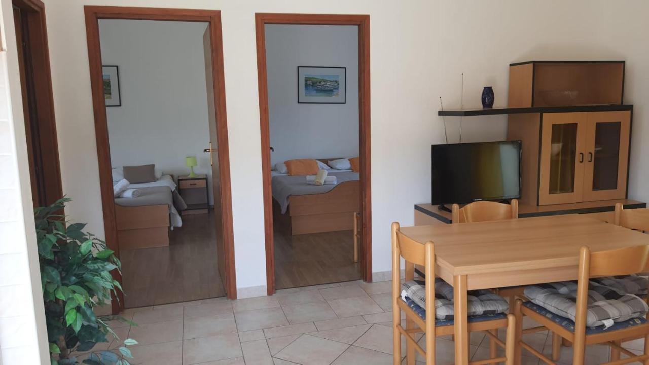 Apartments Irena Bozava Luaran gambar